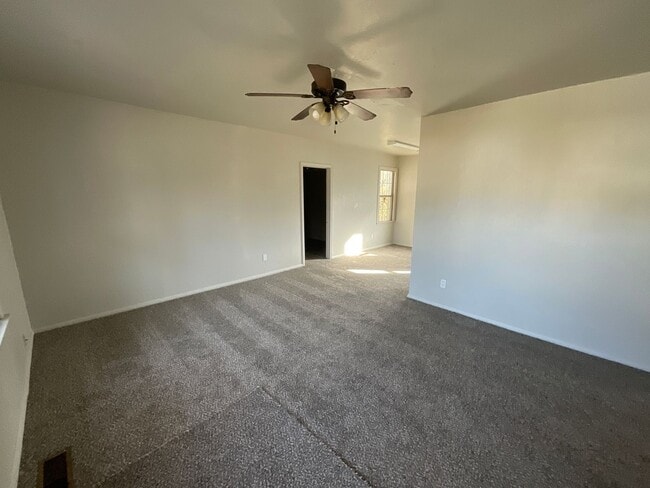 Photo - 2304 Doris Ave