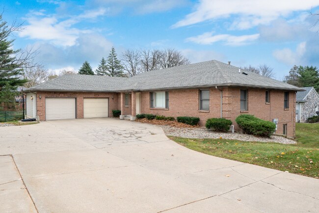 Photo - 2240 Breton Rd SE Townhome