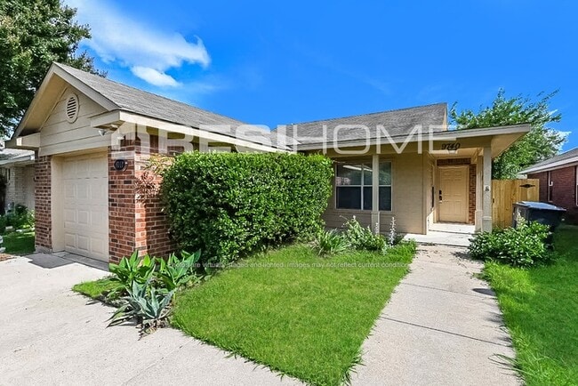 Building Photo - 9740 Stonewood Dr