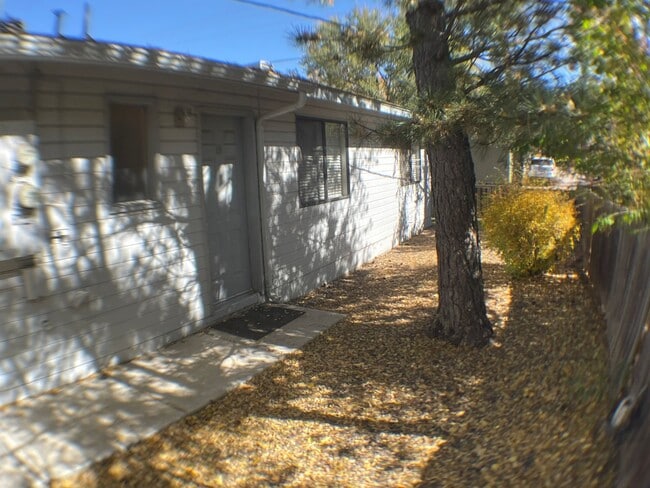 Photo - Delightful 2 bedroom 1 bathroom home in Sunnsyside!