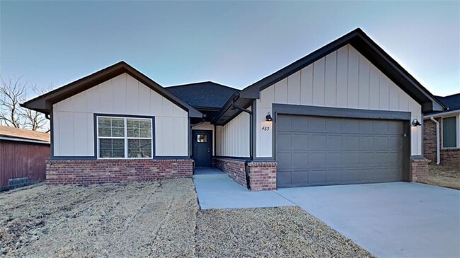 Photo - 485 Hardesty Dr