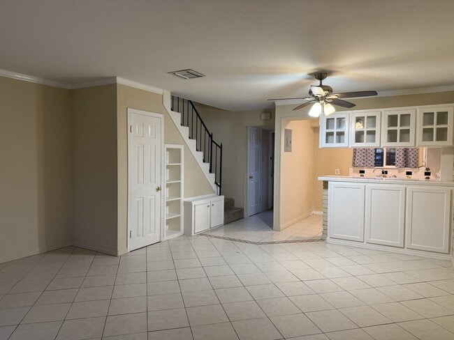 Photo - 3000 W Illinois Ave