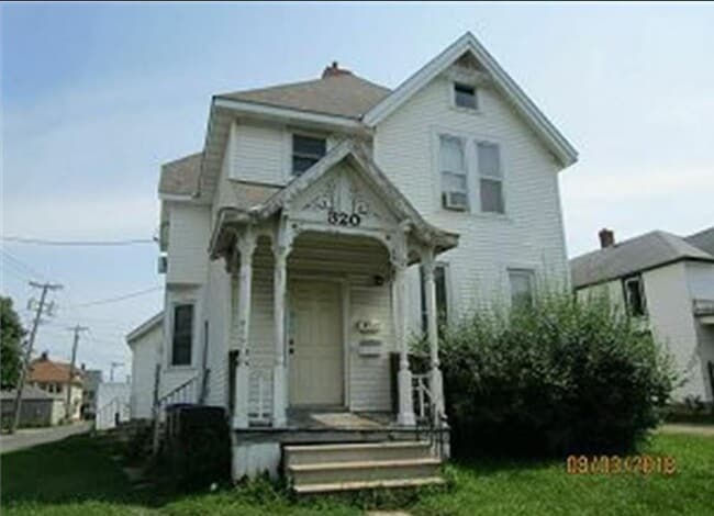 Photo - 320 E Hickory St Unit 1