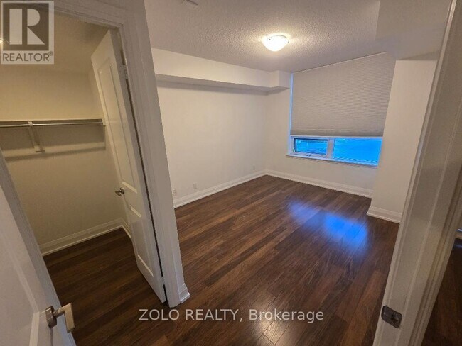 Photo - 376 Hwy 7 Unit 308
