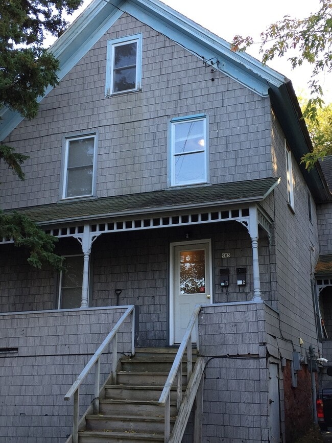 Building Photo - 905 Ruby Ave Unit APT. # 2