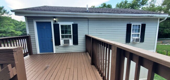 36 Zion Church Rd Unit B