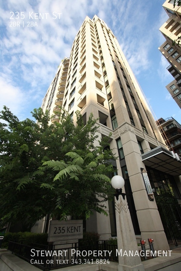 Building Photo - 235 Kent St
