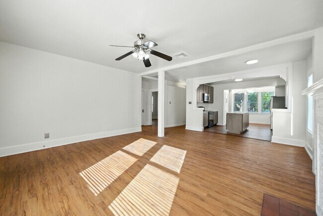 Photo - 2902 Pearl St