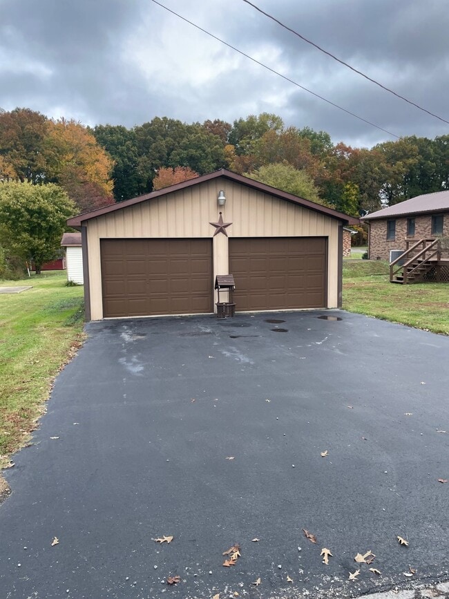 Photo - 10 Holland Ct