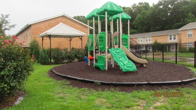 Photo - 16161 Tiger Bend Rd