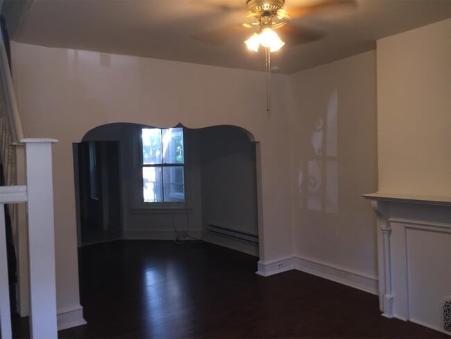 Photo - 30 N Dewey St