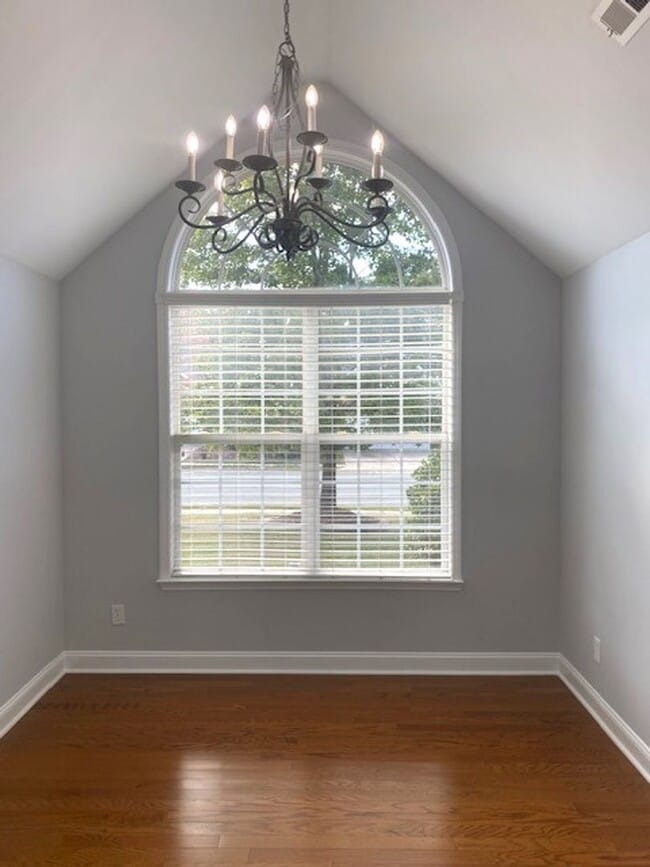 Photo - 4 Bedroom! Private Pool!