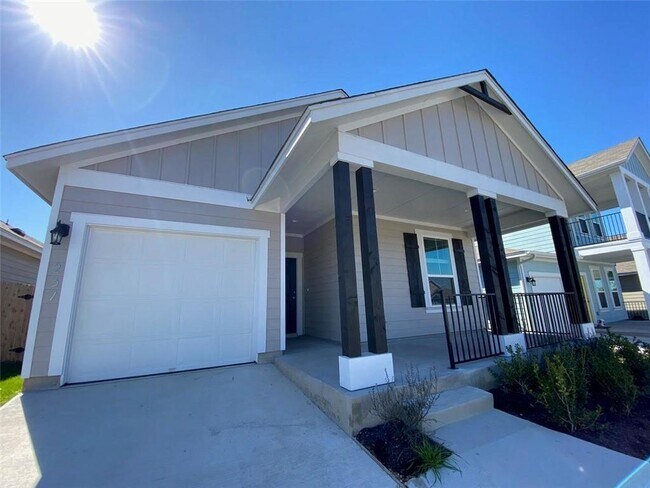 Photo - 237 Michaelis Dr