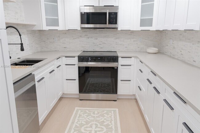 3051 N Course Dr Unit 107
