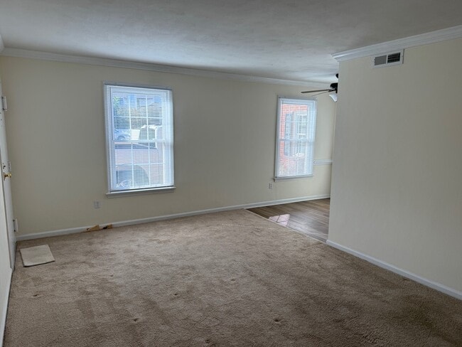 Photo - Holly Hill Apartments