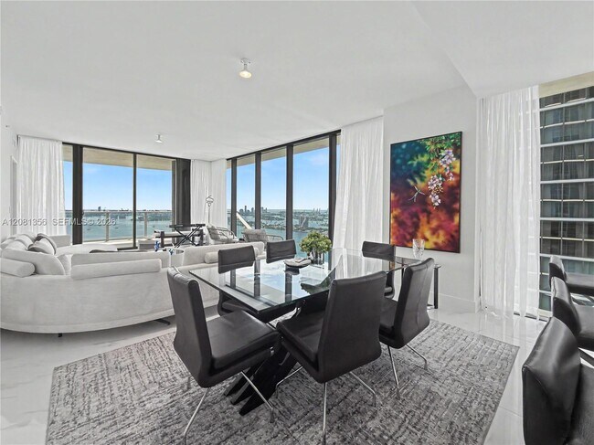 700 NE 24th St Unit 3907
