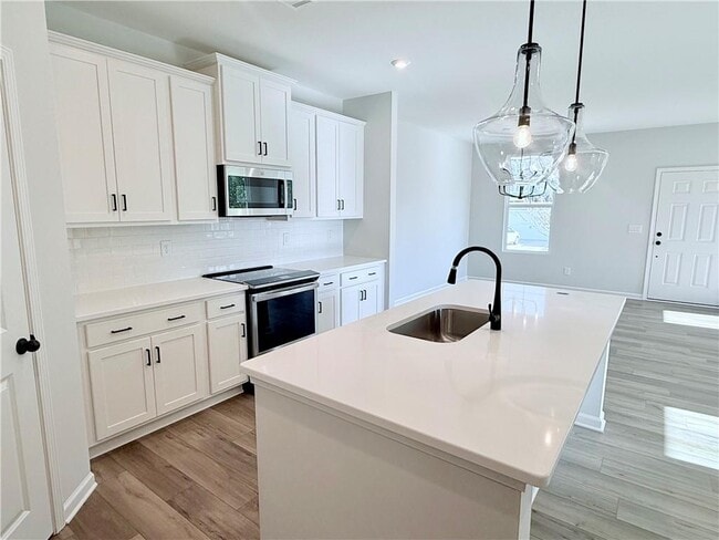 Photo - 560 Aberdeen Mdw Ln