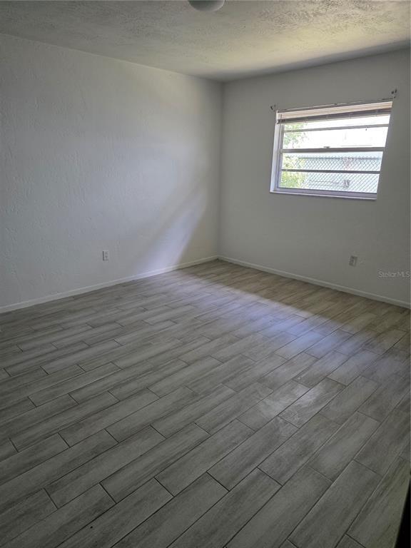 Photo - 830 N Clake Ave Unidad 1