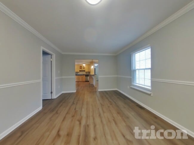 Photo - 1010 Allward Dr