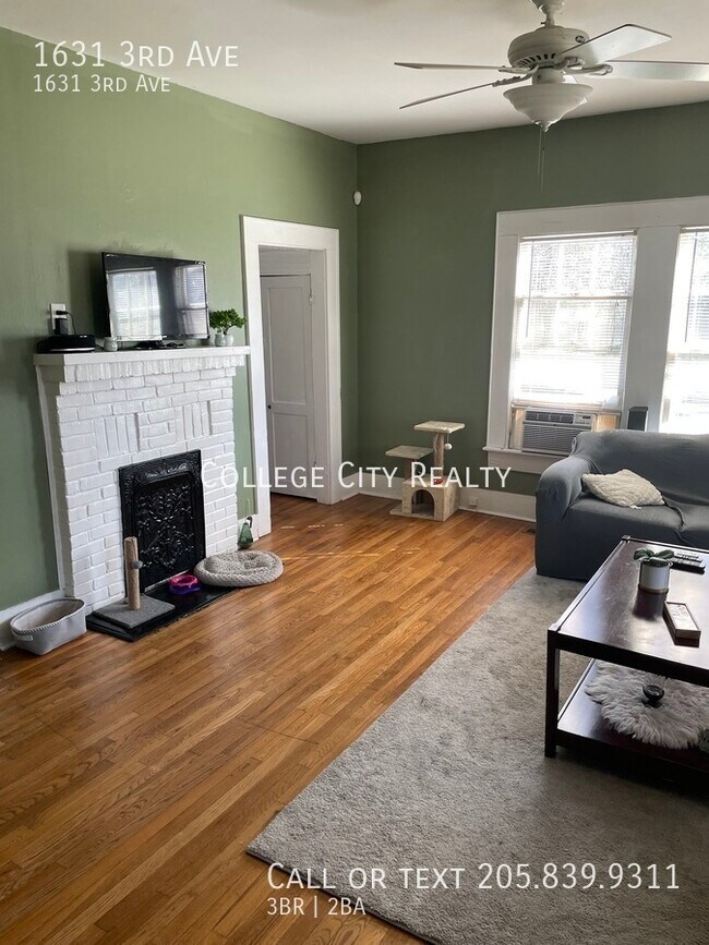 Photo - 1631 3rd Ave