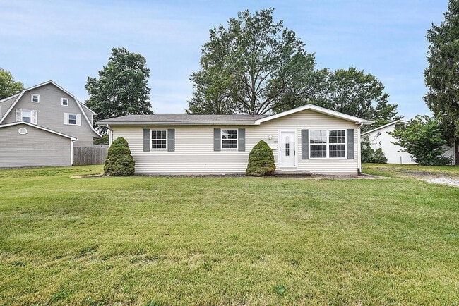 Building Photo - 1400 Brushey Grove Ave Rental