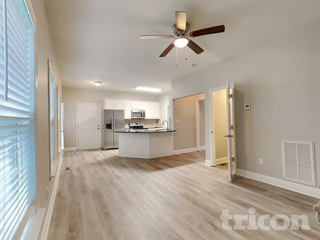 Photo - 461 Kimball Loop