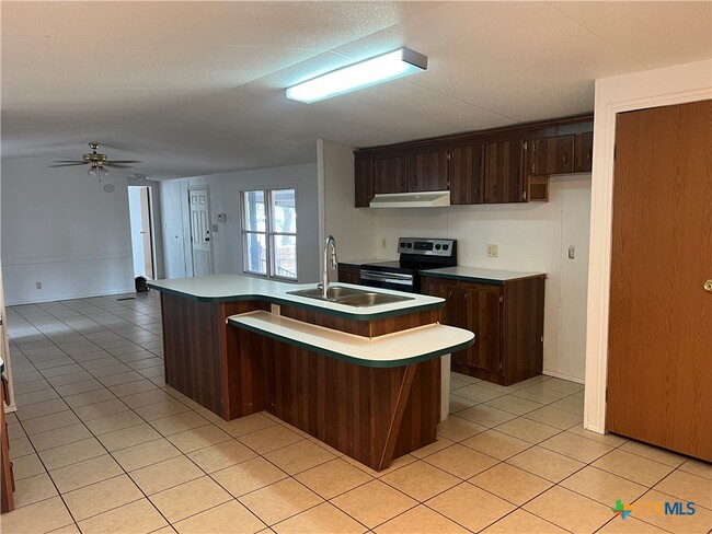 Photo - 222 Buckhorn Dr