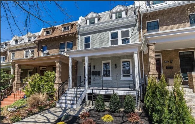 Photo - 307 Taylor St NW Unit 2