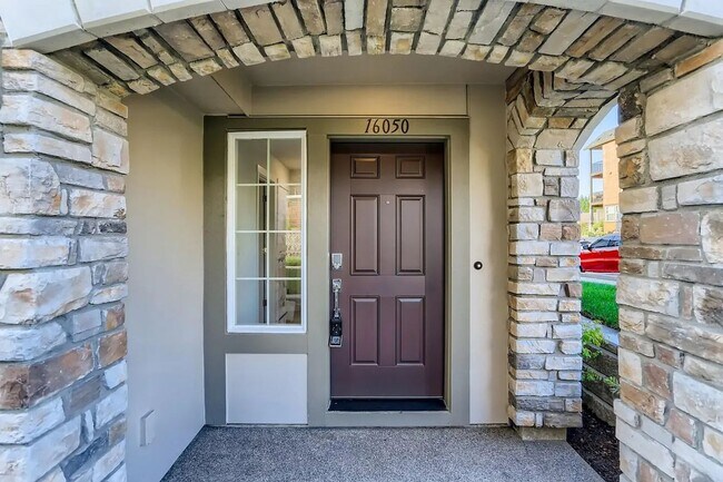 Photo - 16050 NW Frog LN