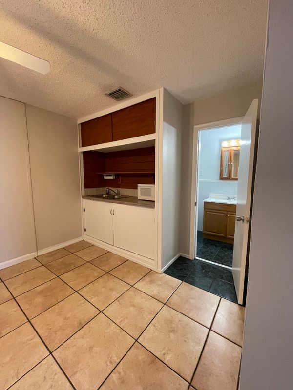 Photo - 3451 NE 13th Ave