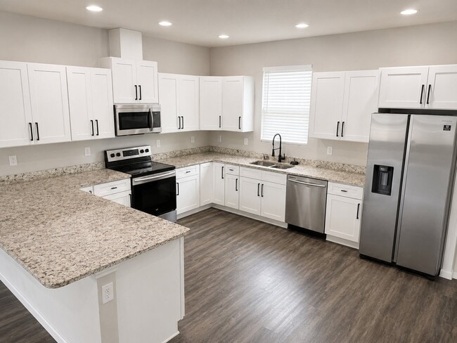 Photo - 1061 Salina St SE