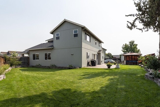 Photo - Gorgeous home at end of cul-de-sac with RV parking and views