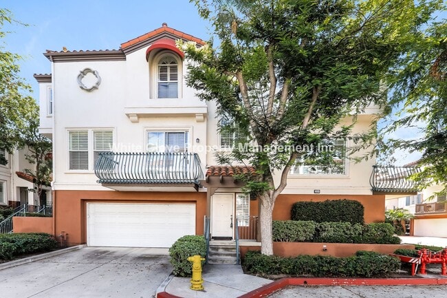 Building Photo - 2 Bedroom Tustin Ranch Condo