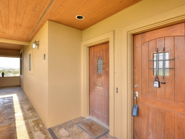 Photo - 1908 Kahala Sunset Dr Unit H