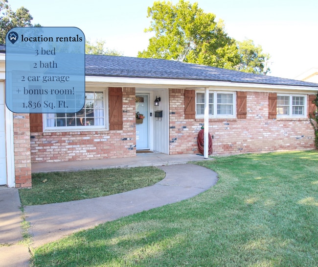 Building Photo - Spacious Updated Home!