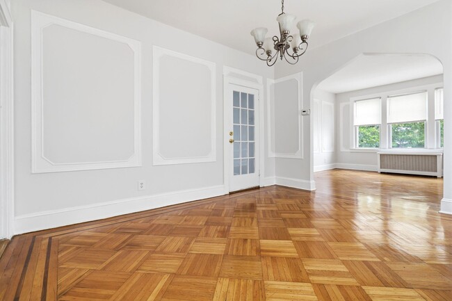 Photo - 211 McAdoo Ave Unit Apt 2