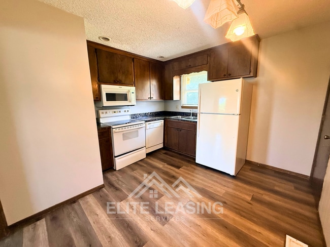 Photo - 2 Bed Duplex with Finished Basement & Large Backyard