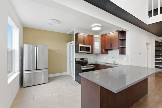Photo - 1004 9th Ave