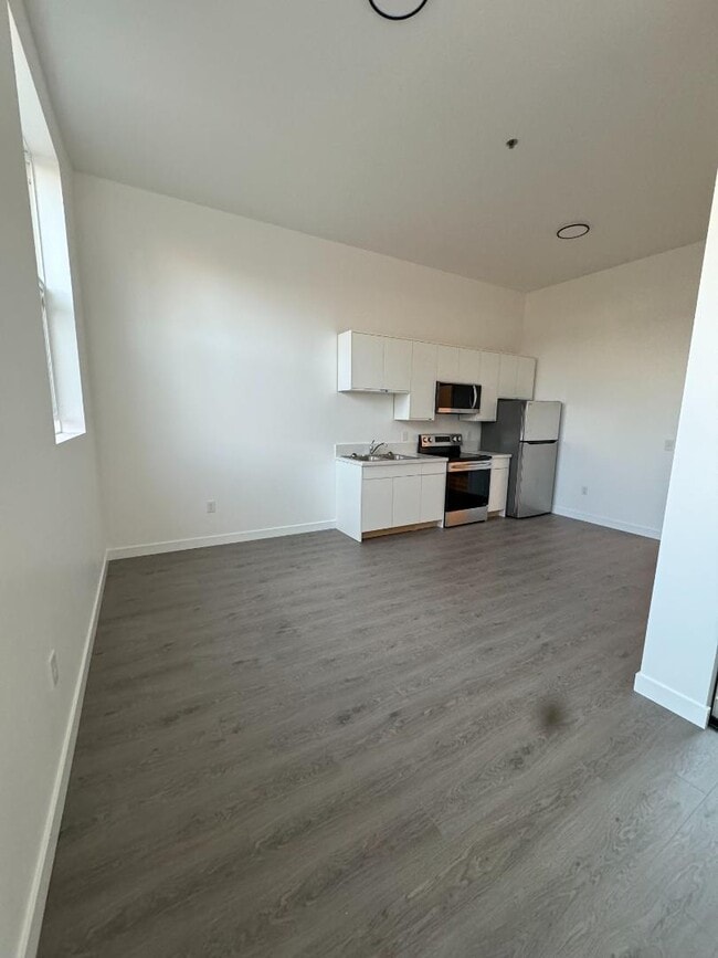 Photo - 1265 12th Ave