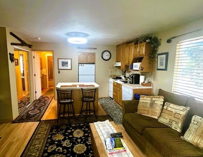 Photo - Winter Seasonal Rental- Summit Yacht Club 07 Unit 07