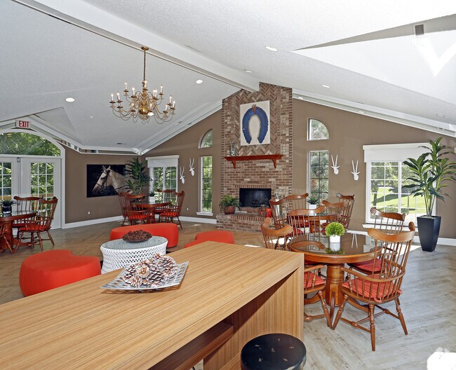 Saddle Creek Apartments For Rent in Novi, MI