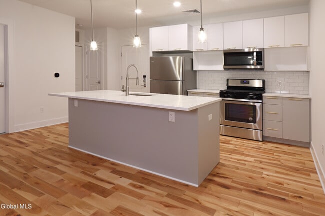 Photo - 308 Excelsior Ave Unit 406