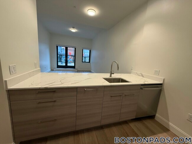 Photo - 1079 Commonwealth Ave Unit 208