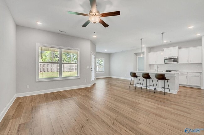 Photo - 147 Ivy Vine Dr