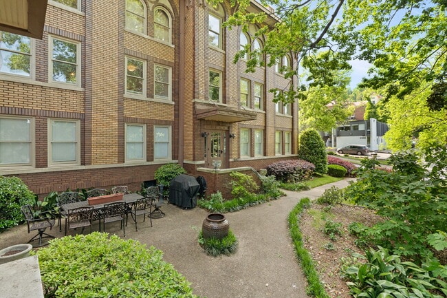 Photo - 2242 Arlington Ave S Unit Mayfair #5