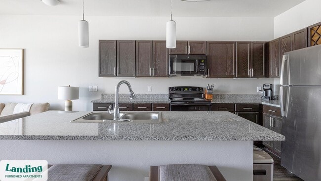 Photo - 650 S Main St Unidad 1646