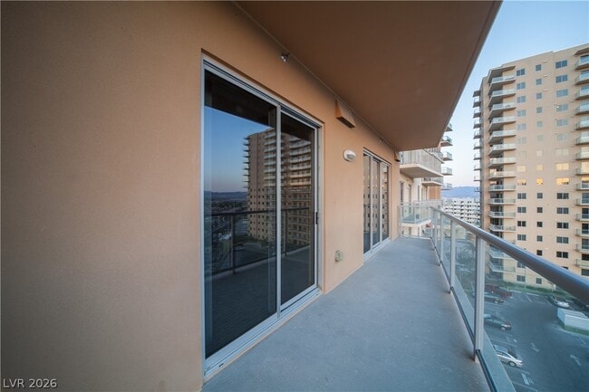 Photo - 8255 S Las Vegas Blvd Unidad 1104