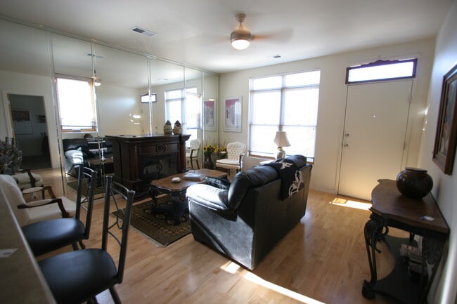 Photo - 315 Belvedere Ave SW