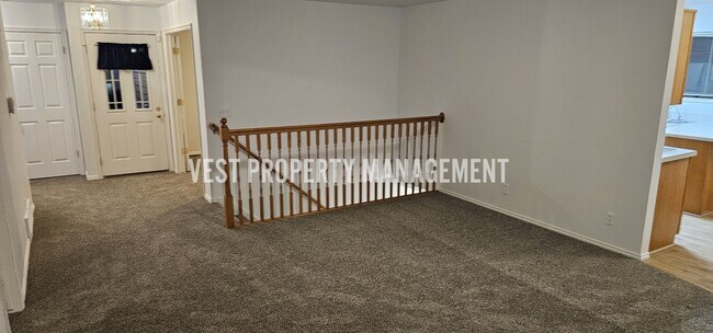 Photo - 981 Hudson St