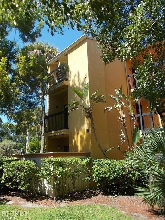 Photo - 2875 Winkler Ave Unidad 520